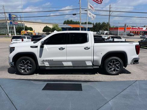 Used 2023 GMC Sierra 1500 SLT w/ SLT Premium Package AWD/4WD image 6