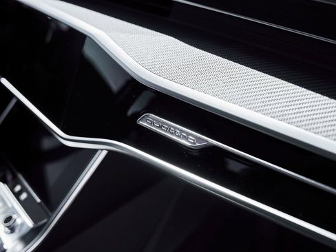 Used 2022 Audi RS 6 AWD/4WD image 49