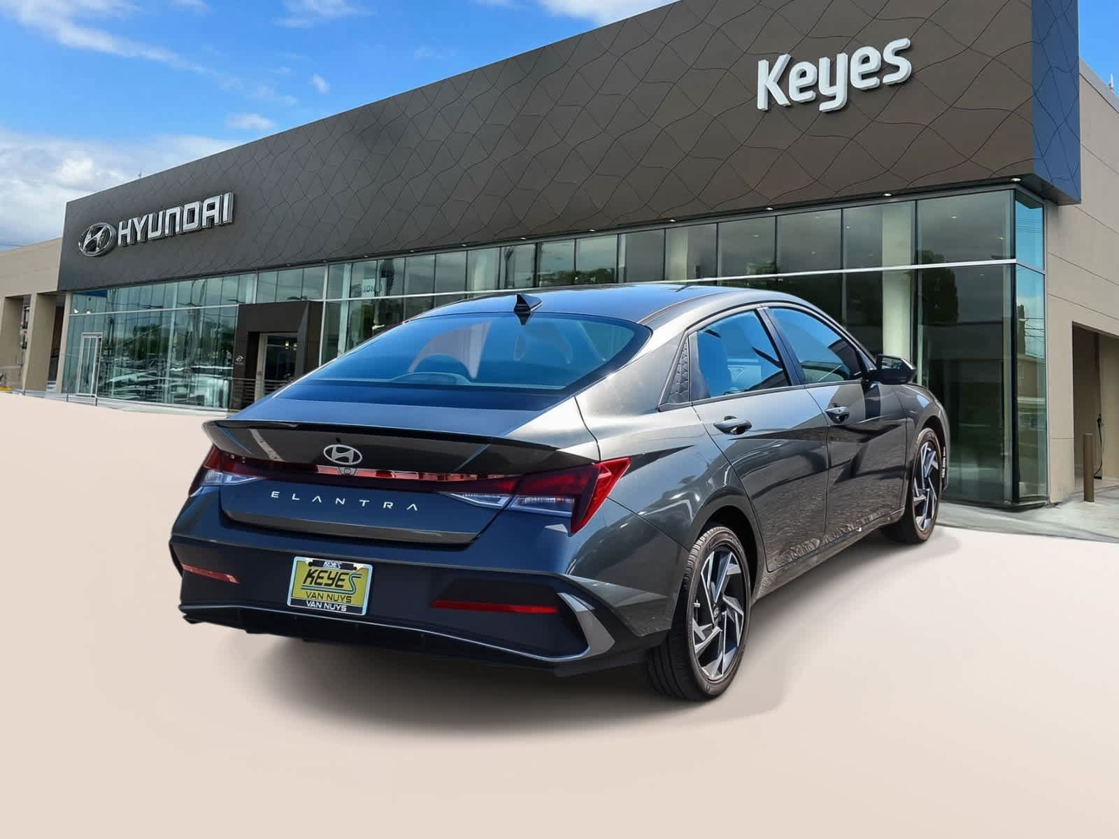 Certified 2025 Hyundai Elantra Sport w/ Cargo Package FWD image 4