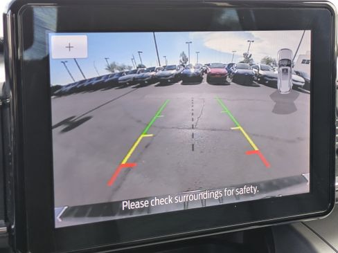 Used 2022 Ford Explorer XLT w/ Equipment Group 202A image 29