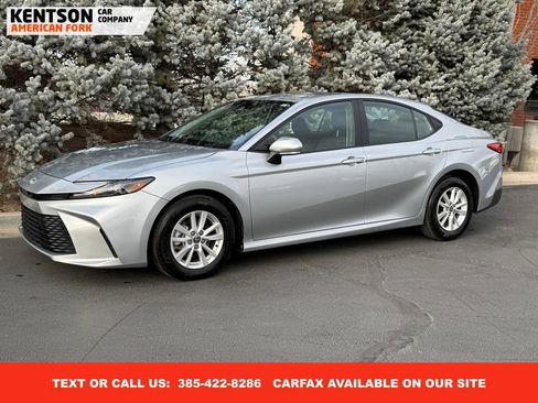 Used 2026 Toyota Camry LE image 1
