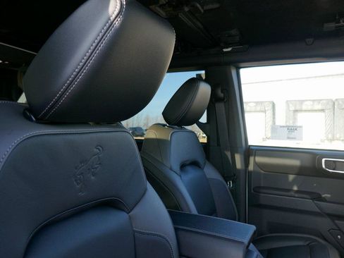 New 2025 Ford Bronco Outer Banks image 9