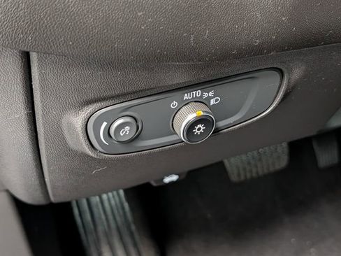 Certified 2024 Chevrolet Equinox LT AWD/4WD image 17