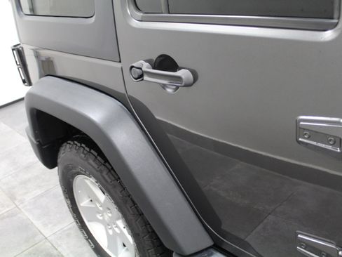 Used 2017 Jeep Wrangler Unlimited Sport w/ Quick Order Package 24S image 29