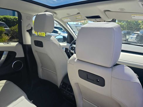 Certified 2025 Land Rover Discovery Sport S image 15