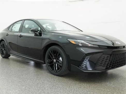 New 2026 Toyota Camry SE image 32