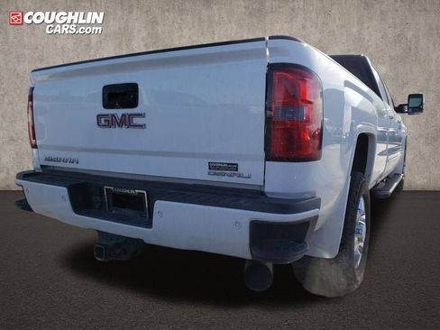 Used 2016 GMC Sierra 3500 Denali w/ Duramax Plus Package image 6