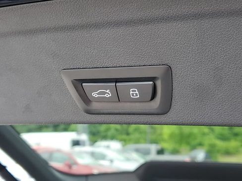 Used 2024 BMW X6 xDrive40i AWD/4WD image 9