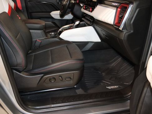 Used 2023 GMC Canyon AT4X image 68