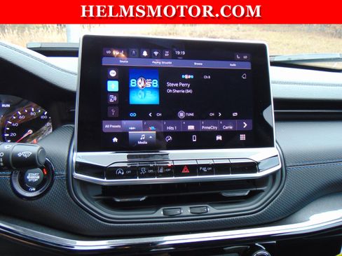 New 2026 Jeep Compass Limited image 27