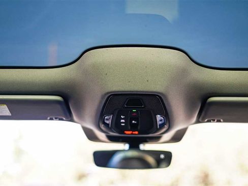 New 2025 Audi A6 e-tron Premium image 11