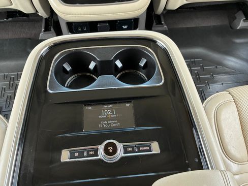 Used 2019 Lincoln Navigator Reserve w/ Cargo Package AWD/4WD image 29