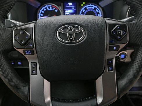 Used 2023 Toyota Tacoma SR5 AWD/4WD image 32