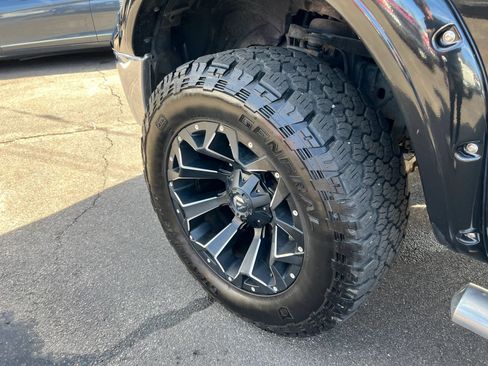 Used 2017 RAM 1500 Classic SLT AWD/4WD image 21