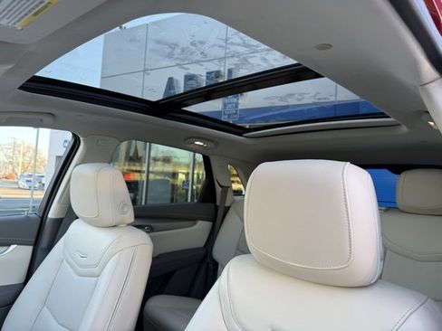 Used 2023 Cadillac XT5 Premium Luxury image 21