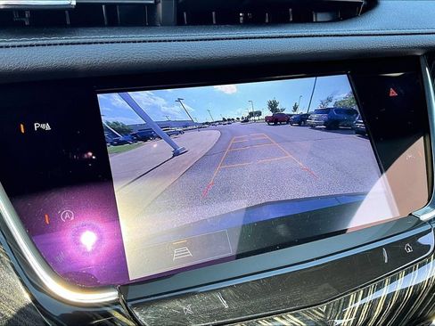 Used 2023 Cadillac XT6 Premium Luxury AWD/4WD image 23