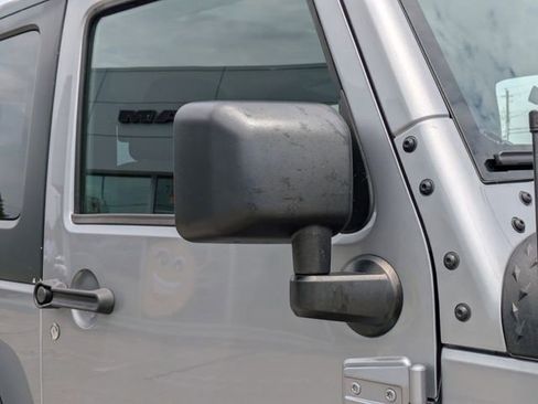 Used 2018 Jeep Wrangler Sport AWD/4WD image 13