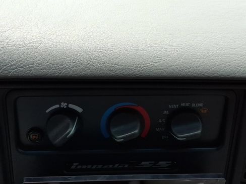 Used 1996 Chevrolet Impala SS RWD image 16