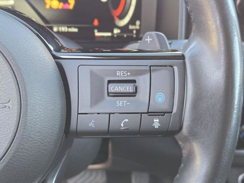 Used 2022 Nissan Rogue Platinum w/ Head-Up Display Package FWD image 16