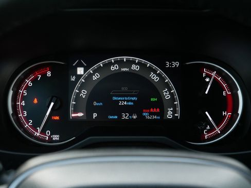 Used 2023 Toyota RAV4 XLE Premium image 21