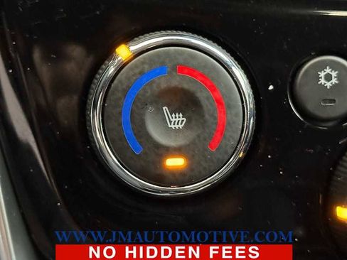 Used 2019 Chevrolet Trax Premier AWD/4WD image 39