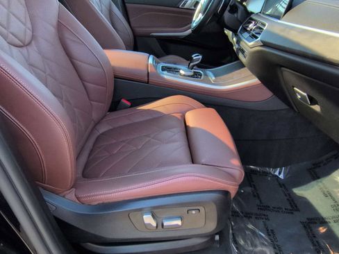 Used 2023 BMW X5 xDrive40i w/ Parking Assistance Package image 24