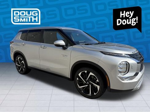 New 2025 Mitsubishi Outlander SE image 5