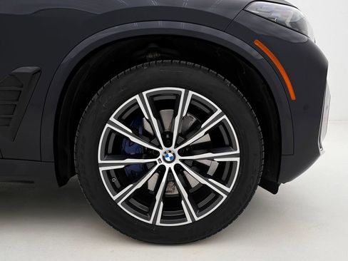Certified 2024 BMW X5 xDrive40i w/ M Sport Package image 29