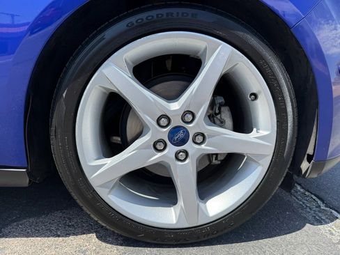 Used 2013 Ford Focus Titanium w/ Titanium Handling Pkg FWD image 8