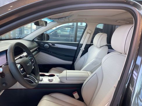 New 2026 Genesis GV80 2.5T Advanced image 13