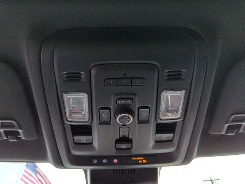 Used 2023 Chevrolet Suburban High Country AWD/4WD image 34
