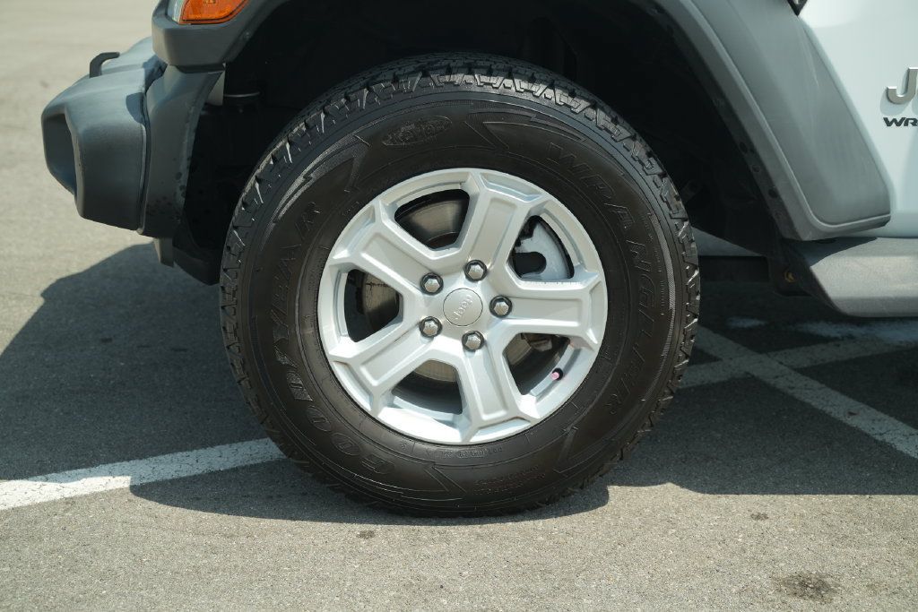 Used 2021 Jeep Wrangler Unlimited Sport AWD/4WD image 12