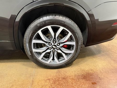 Used 2024 Cadillac XT6 Sport w/ LPO, Floor Liner Package AWD/4WD image 93