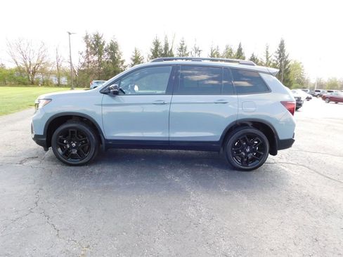 Used 2024 Honda Passport Black Edition image 6