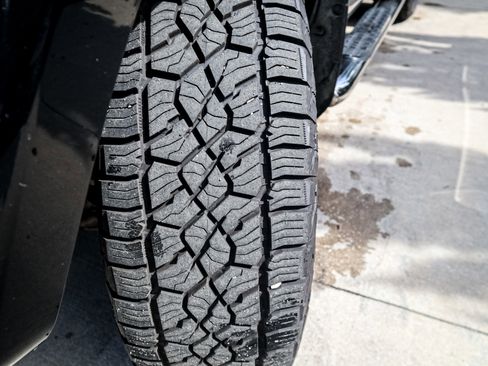 Used 2016 Toyota 4Runner SR5 Premium image 12