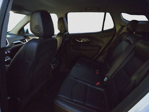 Used 2019 GMC Terrain SLT w/ Preferred Package image 16