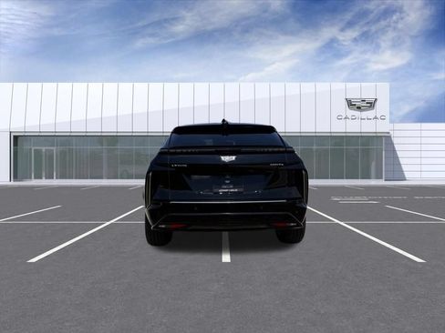 Certified 2024 Cadillac Lyriq Luxury AWD/4WD image 12