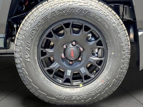 Used 2026 Toyota 4Runner TRD Off-Road Premium AWD/4WD image 25