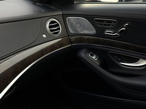 Used 2015 Mercedes-Benz S 550 Sedan w/ Premium 1 Package image 31