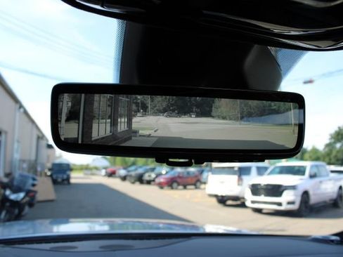 Used 2024 Jeep Grand Cherokee L Summit AWD/4WD image 31