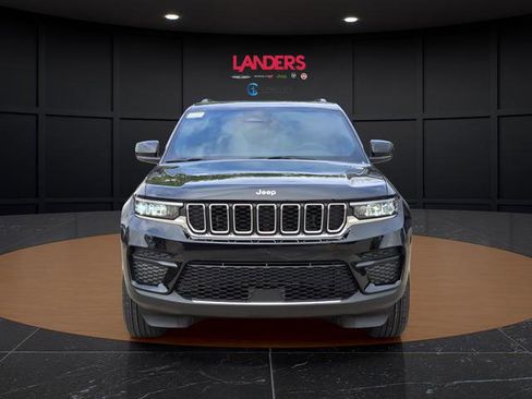 New 2026 Jeep Grand Cherokee Laredo X RWD image 4