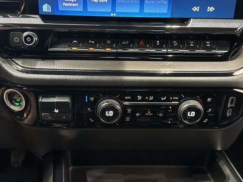 Used 2024 Chevrolet Silverado 1500 ZR2 w/ Technology Package AWD/4WD image 34