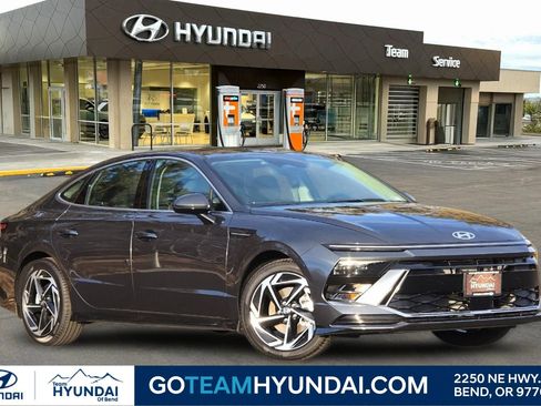 New 2026 Hyundai Sonata SEL image 1