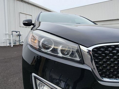 Used 2017 Kia Sorento EX image 12