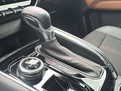 Used 2025 GMC Canyon AT4 AWD/4WD image 20