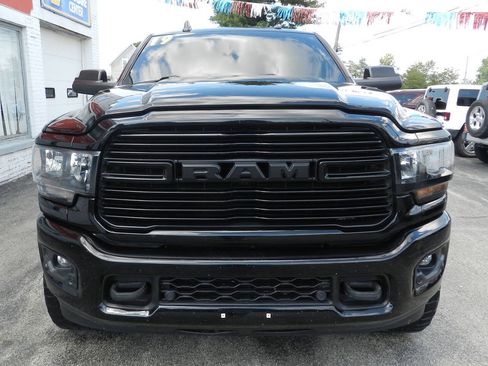 Used 2019 RAM 2500 Big Horn w/ Black Appearance Package AWD/4WD image 4