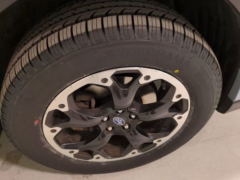 Certified 2023 Subaru Crosstrek 2.0i image 2