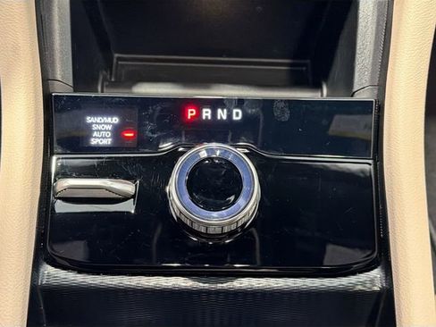 Used 2025 Jeep Grand Cherokee Limited w/ Trailer Tow Package image 15