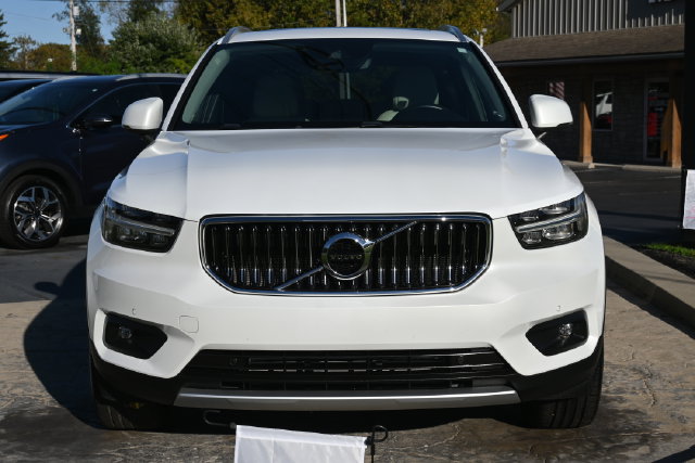 Used 2020 Volvo XC40 T5 Inscription w/ Protection Package AWD/4WD image 2