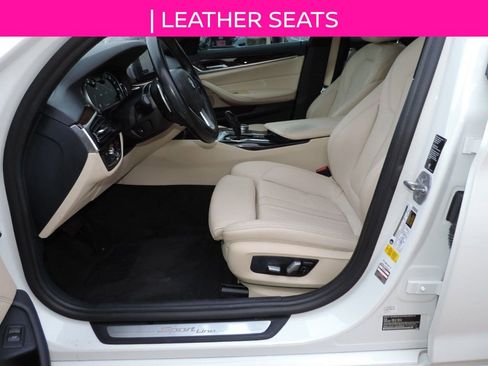 Used 2018 BMW 530i w/ Premium Package image 18